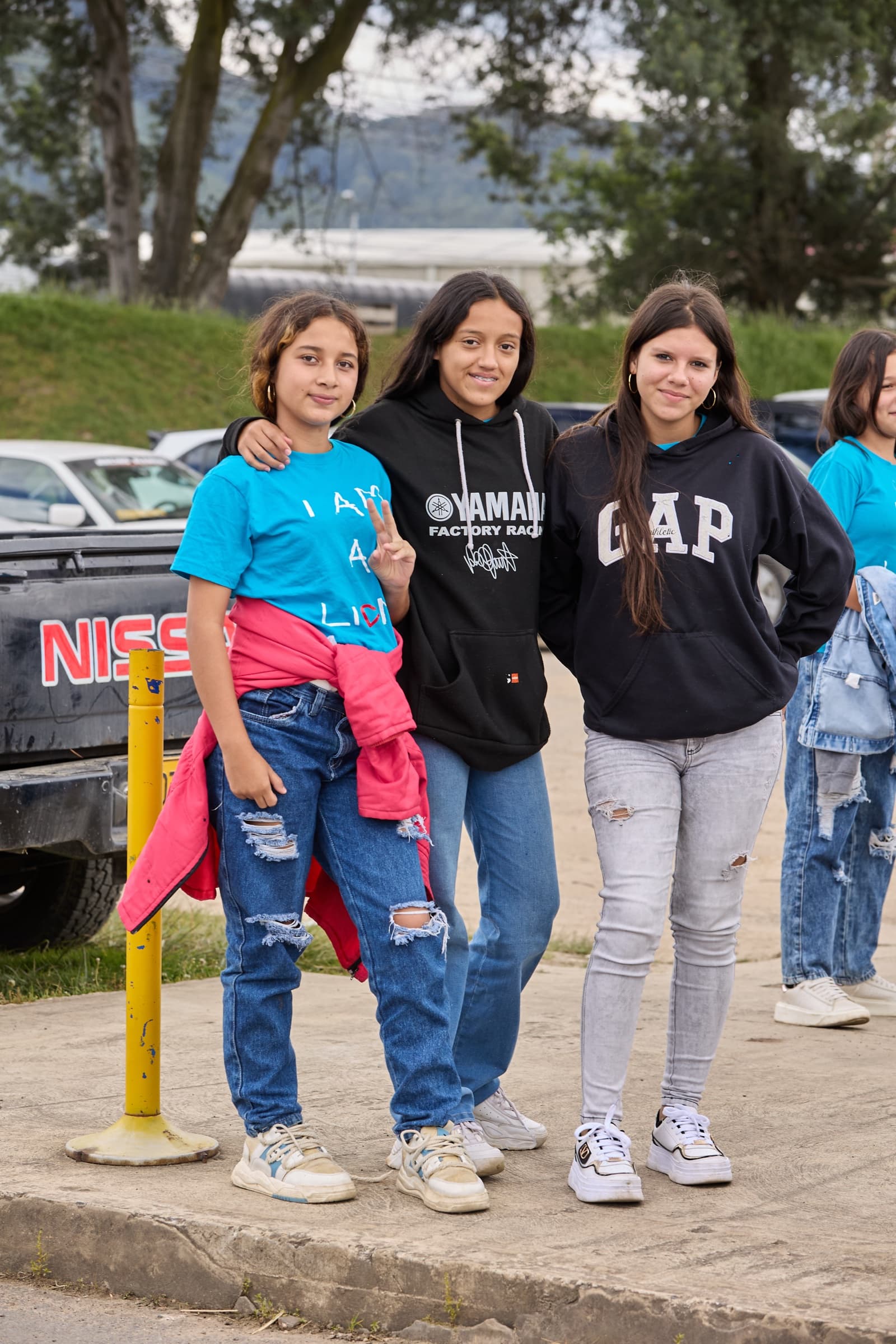 Jóvenes participando en evento solidario BHR